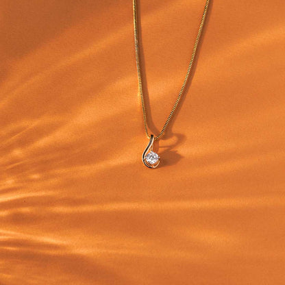 Minimal Round Diamond Pendant (Without Chain)
