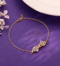 Gold Charming Twist Diamond Bracelet