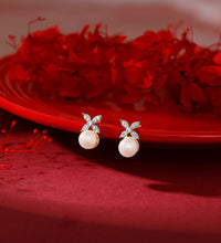 Gold Pearl-fect Floral Diamond & Pearl Earrings