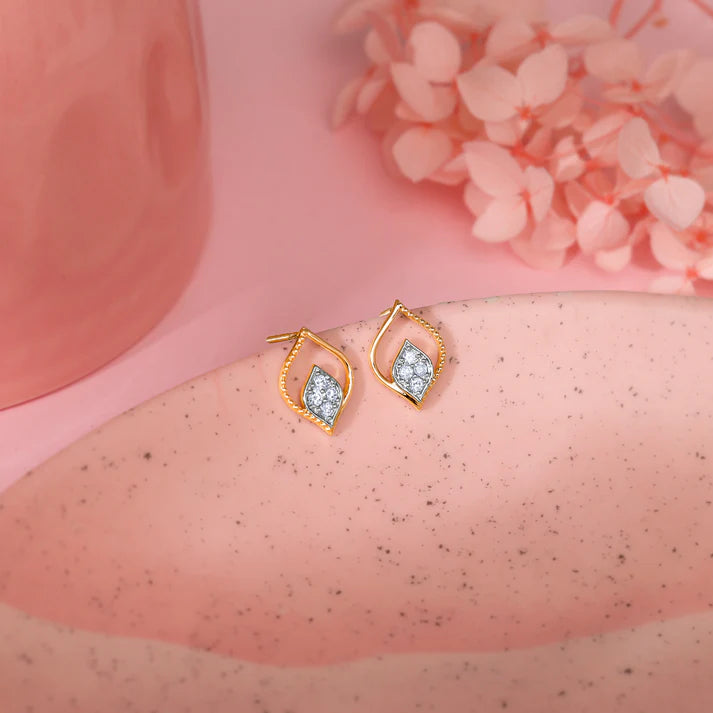 Gold Yaprak Diamond Earrings