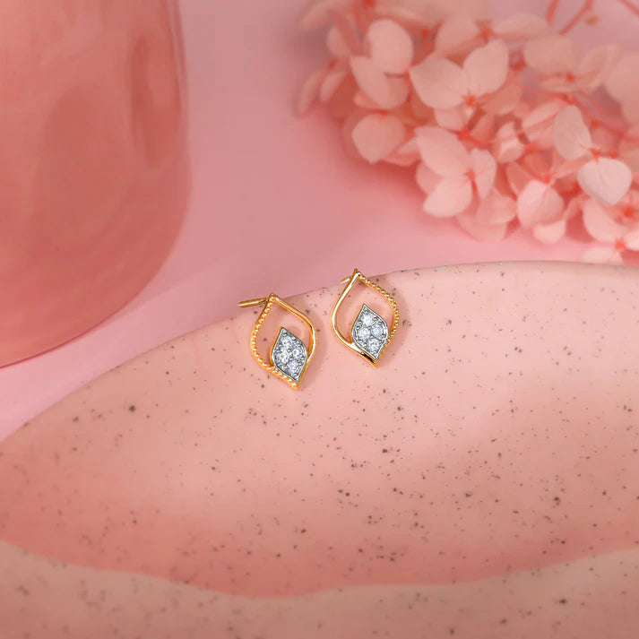 gold yaprak diamond earrings