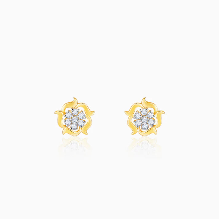 Gold Wavy Flower Diamond Earring