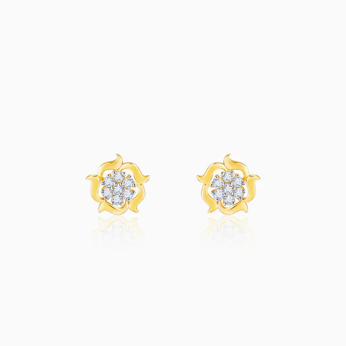 gold wavy flower diamond earring