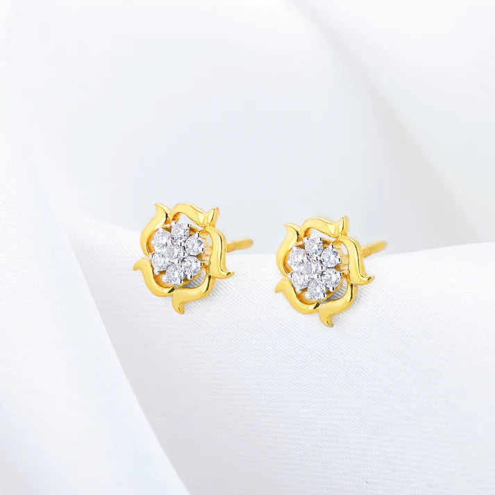 gold wavy flower diamond earring