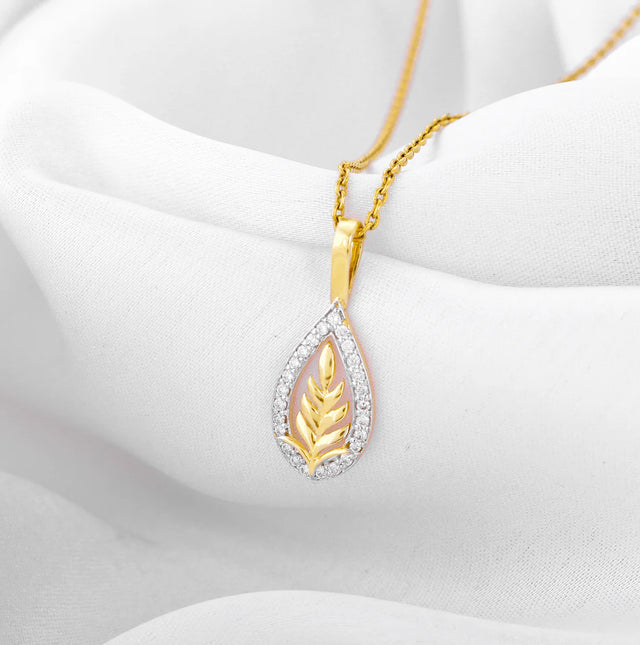 Gold Leafy Glamour Diamond Pendant