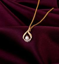 Gold Charming Dew Drops Diamond Pendant