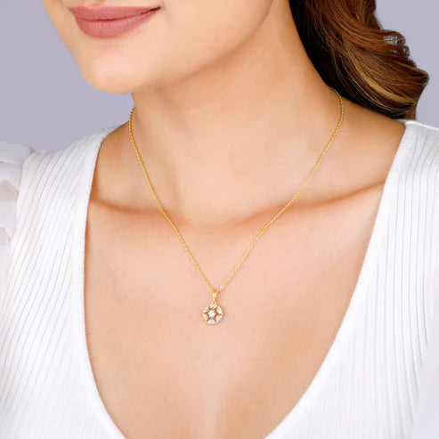 gold circle of brilliance diamond pendant