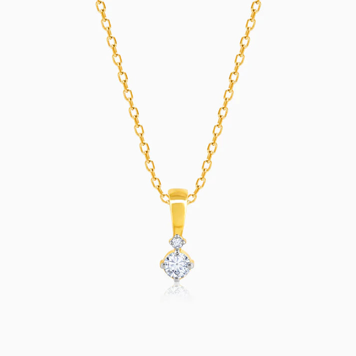 gold captivating diamond pendant