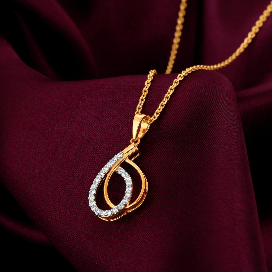gold cherished moments diamond pendant