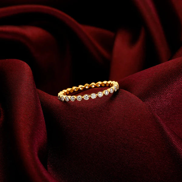 gold classic band diamond ring