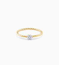 Gold Classic Floret Diamond Ring