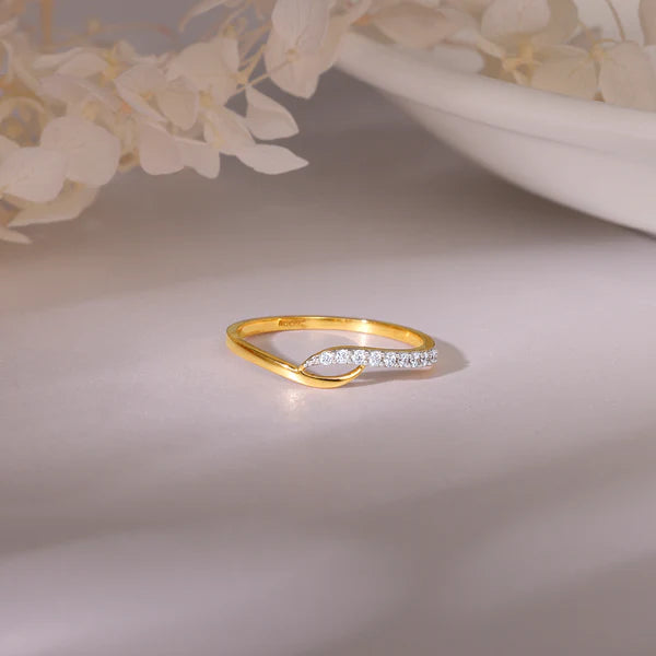 Gold Divine Grace Diamond Ring