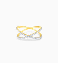 Gold Entwined Journeys Diamond Ring