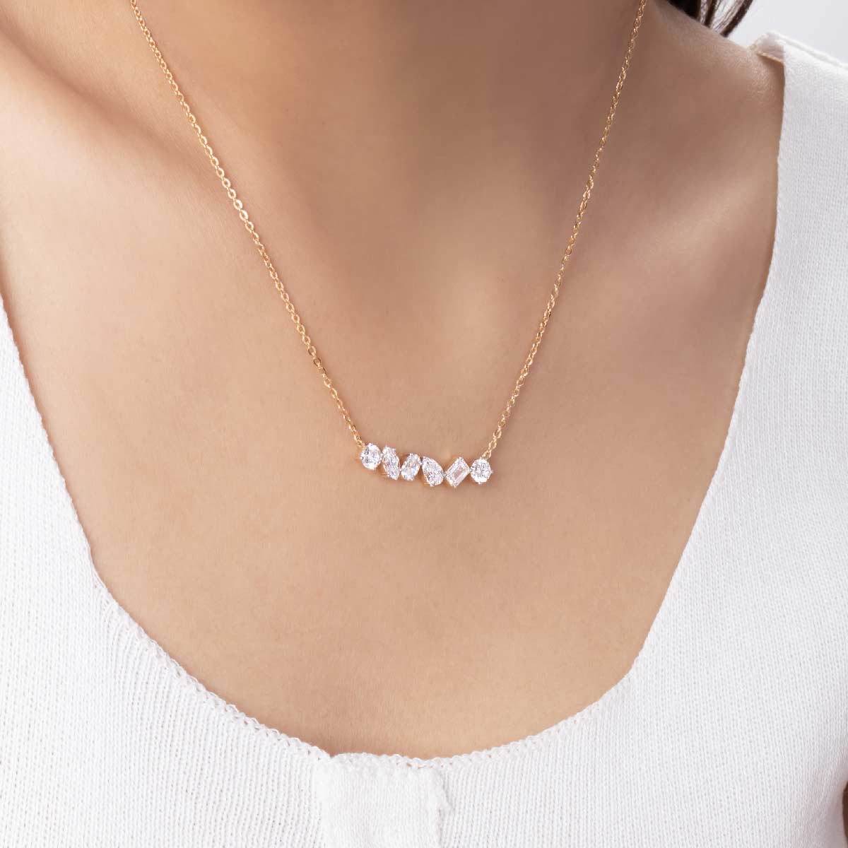 modern vibe diamond pendant (with chain)