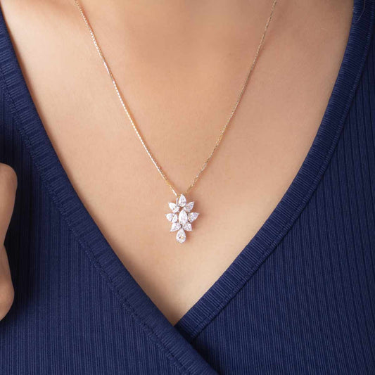 Beloved Daisy Diamond Pendant (Without Chain)